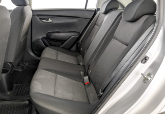 Подержанный автомобиль Kia Rio Hatchback 2021 года (12 фото)