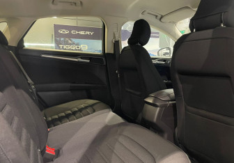 Подержанный автомобиль Ford Mondeo Sedan 2015 года (12 фото)