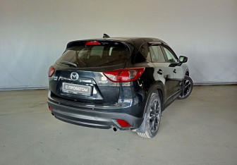 Подержанный автомобиль Mazda CX-5 2015 года (6 фото)