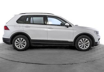 Подержанный автомобиль Volkswagen Tiguan 2017 года (4 фото)