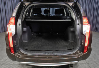 Подержанный автомобиль Mitsubishi Pajero Sport 2019 года (10 фото)