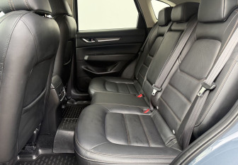 Подержанный автомобиль Mazda CX-5 2021 года (11 фото)
