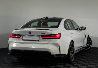 Подержанный автомобиль BMW M3 Sedan 2021 года (26 фото)