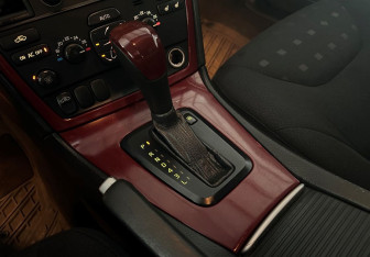 Подержанный автомобиль Volvo S60 2007 года (15 фото)