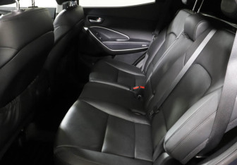 Подержанный автомобиль Hyundai Santa Fe 2017 года (10 фото)