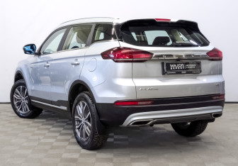 Подержанный автомобиль Geely Atlas Pro 2023 года (7 фото)