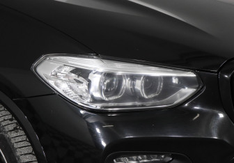 Подержанный автомобиль BMW X3 2020 года (7 фото)