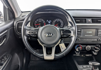 Подержанный автомобиль Kia Rio Hatchback 2021 года (21 фото)