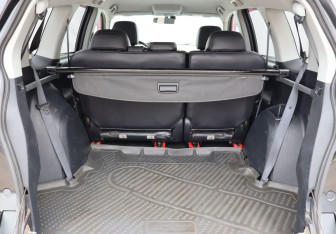 Подержанный автомобиль Peugeot 4007 2010 года (22 фото)