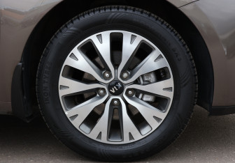 Подержанный автомобиль Kia Ceed Hatchback 2013 года (19 фото)