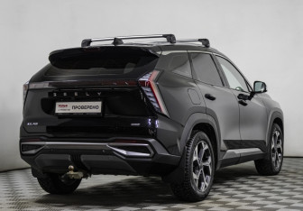 Подержанный автомобиль Geely Atlas 2024 года (5 фото)