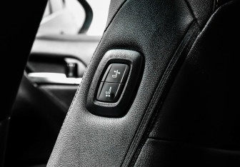 Подержанный автомобиль Toyota Camry Sedan 2022 года (17 фото)