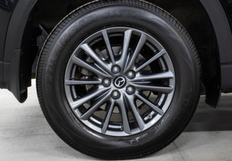 Подержанный автомобиль Mazda CX-5 2021 года (22 фото)