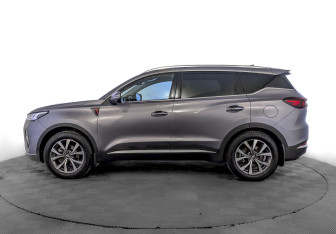 Подержанный автомобиль Chery Tiggo 7 Pro 2023 года (8 фото)