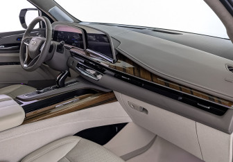 Подержанный автомобиль Cadillac Escalade Suv 2021 года (11 фото)