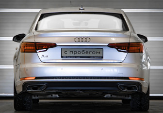 Подержанный автомобиль Audi A4 Sedan 2019 года (5 фото)