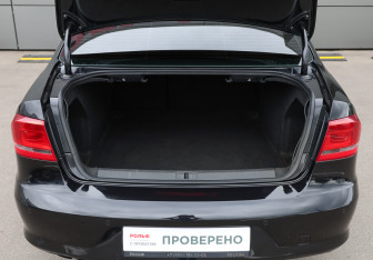 Подержанный автомобиль Volkswagen Passat Sedan 2011 года (9 фото)