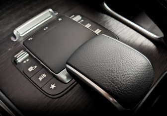 Подержанный автомобиль Mercedes-Benz GLE 2021 года (25 фото)