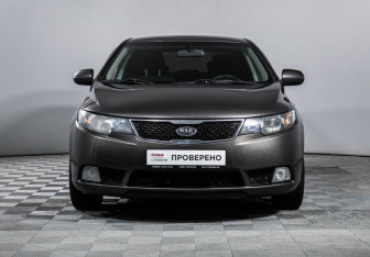 Подержанный автомобиль Kia Cerato Sedan 2011 года (2 фото)