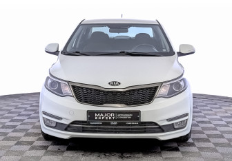 Подержанный автомобиль Kia Rio Sedan 2017 года (2 фото)