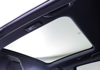 Подержанный автомобиль Changan UNI-V 2023 года (17 фото)