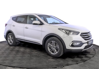 Подержанный автомобиль Hyundai Santa Fe 2018 года (3 фото)