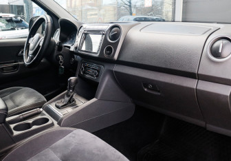 Подержанный автомобиль Volkswagen Amarok 2013 года (9 фото)