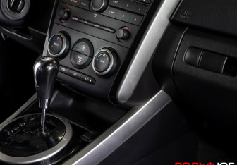 Подержанный автомобиль Mazda CX-7 2011 года (15 фото)