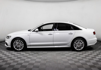 Подержанный автомобиль Audi A6 Sedan 2014 года (8 фото)