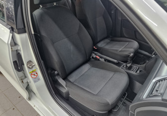 Подержанный автомобиль Skoda Rapid Liftback 2019 года (23 фото)