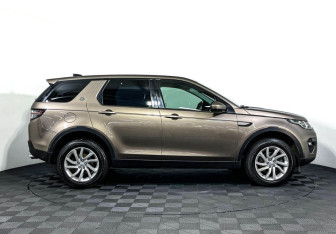 Подержанный автомобиль Land Rover Discovery Sport 2017 года (4 фото)
