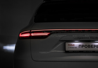 Подержанный автомобиль Porsche Cayenne 2018 года (44 фото)