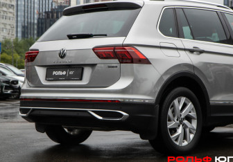 Подержанный автомобиль Volkswagen Tiguan 2021 года (17 фото)