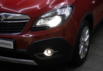 Подержанный автомобиль Opel Mokka 2015 года (23 фото)