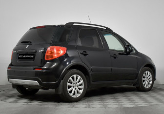 Подержанный автомобиль Suzuki SX4 Hatchback 2011 года (3 фото)