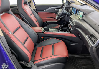 Подержанный автомобиль FAW Bestune T77 2022 года (25 фото)