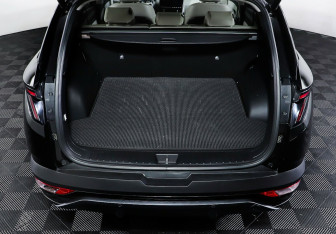 Подержанный автомобиль Hyundai Tucson 2022 года (21 фото)