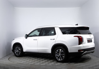 Подержанный автомобиль Hyundai Palisade 2019 года (7 фото)