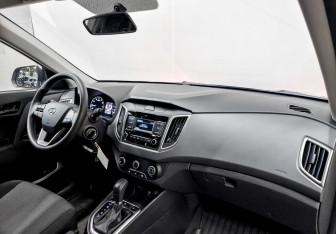 Подержанный автомобиль Hyundai Creta 2019 года (11 фото)