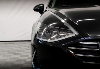 Подержанный автомобиль Hyundai Sonata 2022 года (17 фото)
