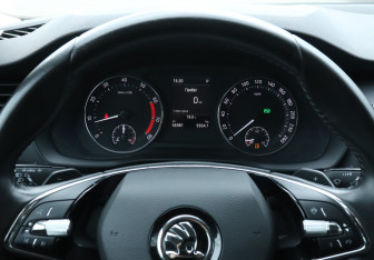 Подержанный автомобиль Skoda Octavia Liftback 2021 года (11 фото)
