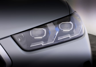 Подержанный автомобиль BMW X6 2024 года (17 фото)