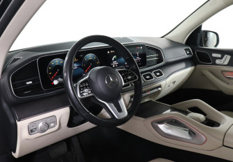 Подержанный автомобиль Mercedes-Benz GLE 2021 года (13 фото)