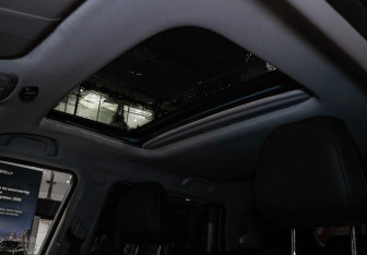 Подержанный автомобиль Москвич 3 2024 года (14 фото)