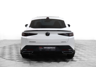 Подержанный автомобиль Changan Lamore 2024 года (6 фото)