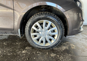 Подержанный автомобиль LADA (ВАЗ) Vesta Wagon 2022 года (19 фото)