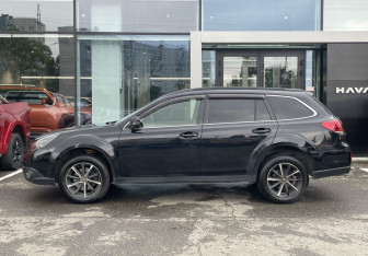 Подержанный автомобиль Subaru Legacy Wagon 2011 года (8 фото)