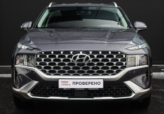 Подержанный автомобиль Hyundai Santa Fe 2022 года (2 фото)