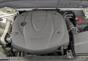 Подержанный автомобиль Volvo XC60 2021 года (9 фото)