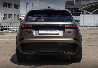 Подержанный автомобиль Land Rover Range Rover Velar 2017 года (7 фото)